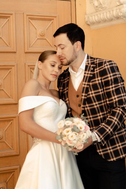 Свадебное платье «Мужской костюм 7126» | Свадебный салон GABBIANO в Новосибирске