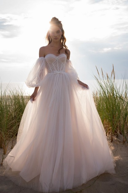 Gabbiano. Свадебное платье Дилис. Коллекция Sense 