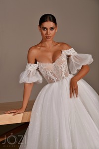 Свадебное платье Энола Пышное, Со шлейфом, С корсетом