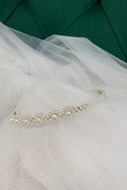 Свадебное платье «Ободок жемчуг мелкий» | Свадебный салон GABBIANO в Новосибирске