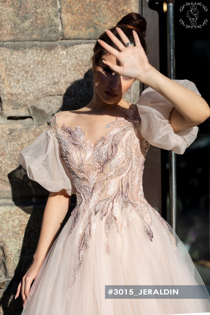 Свадебное платье Джералдин А-силуэт, Закрытые, С рукавами, Цветные