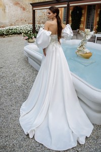 Свадебное платье Марлена А-силуэт, Со шлейфом, С корсетом